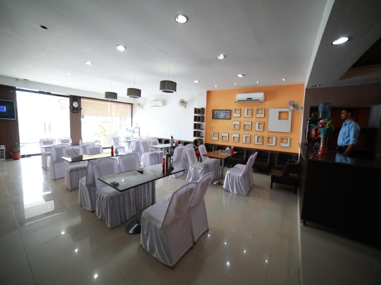 Oyo 15561 Corporate Villa Jammu Dış mekan fotoğraf