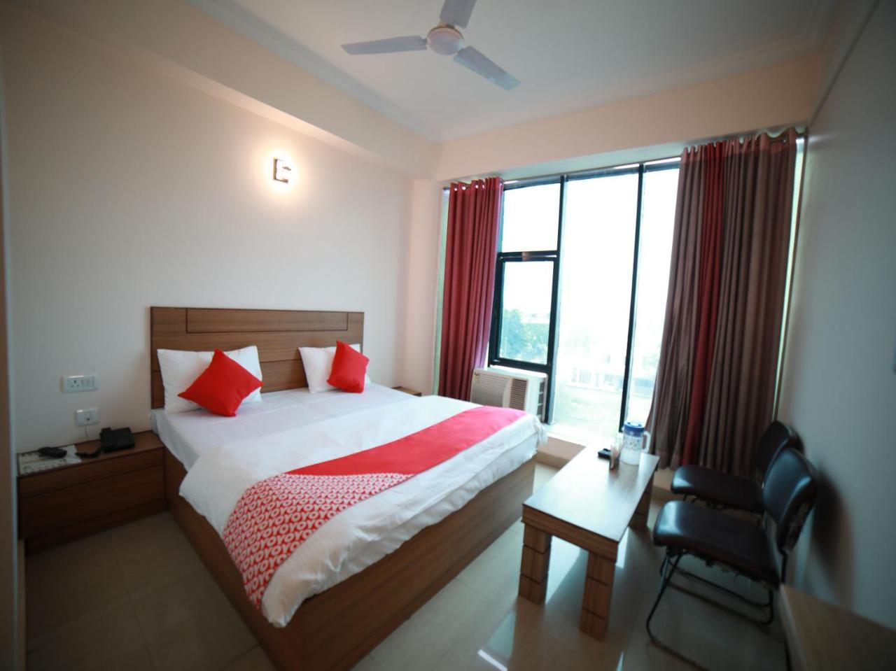 Oyo 15561 Corporate Villa Jammu Dış mekan fotoğraf